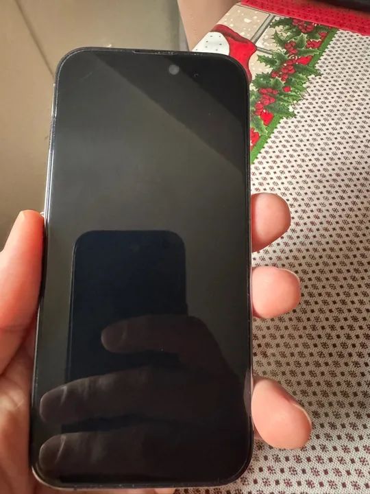 iPhone 14 Pro roxo- usado estado de novo
