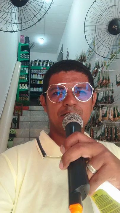 Locutor e Palhaço para Festas e porta de loja  - Foto 5