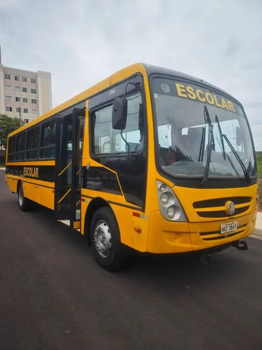 Ônibus Escolar - Perfeito para transportar seus alunos!