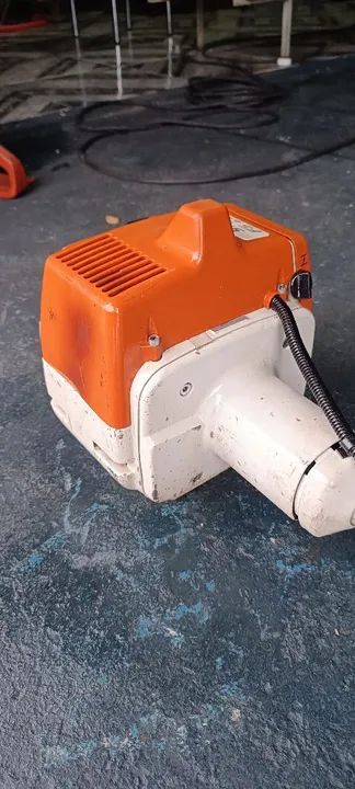 Roçadeira Stihl FS 220 - Foto 3