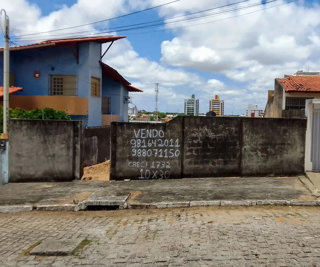 LOTE EM CANDELÁRIA - 10X30 - LADO DA SOMBRA - ESCRITURA PUBLICA - ÓTIMA LOCAL, PRÓXIMO DA