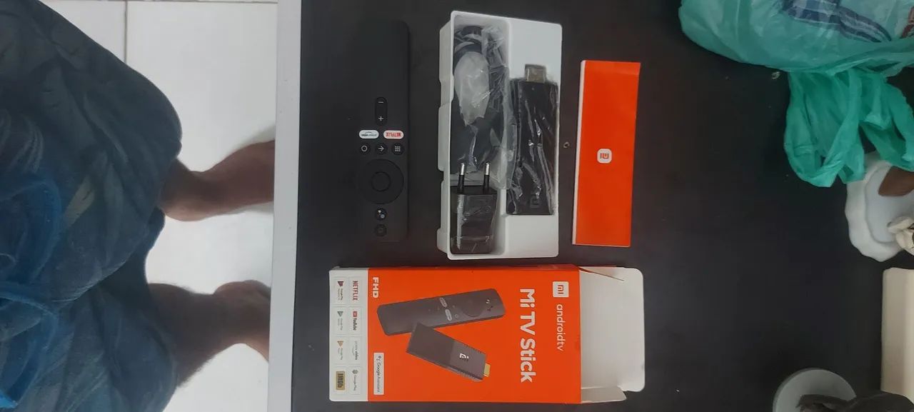 Xiaomi Mi TV Stick - Novo - Foto 6