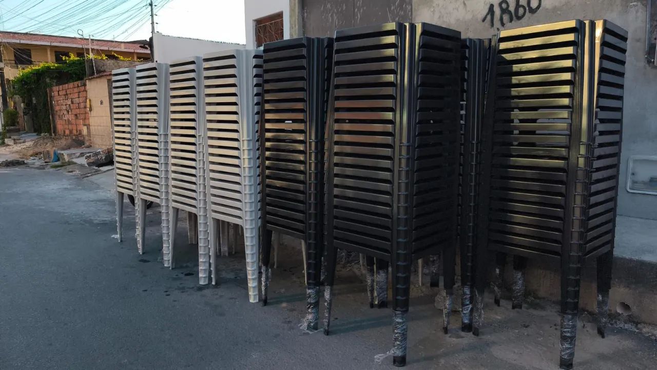 Plastic Table 70x7064985890152578123