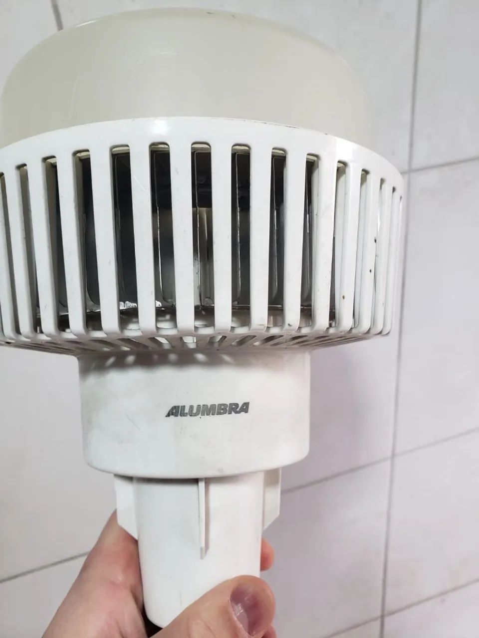 Lâmpada p galpão 