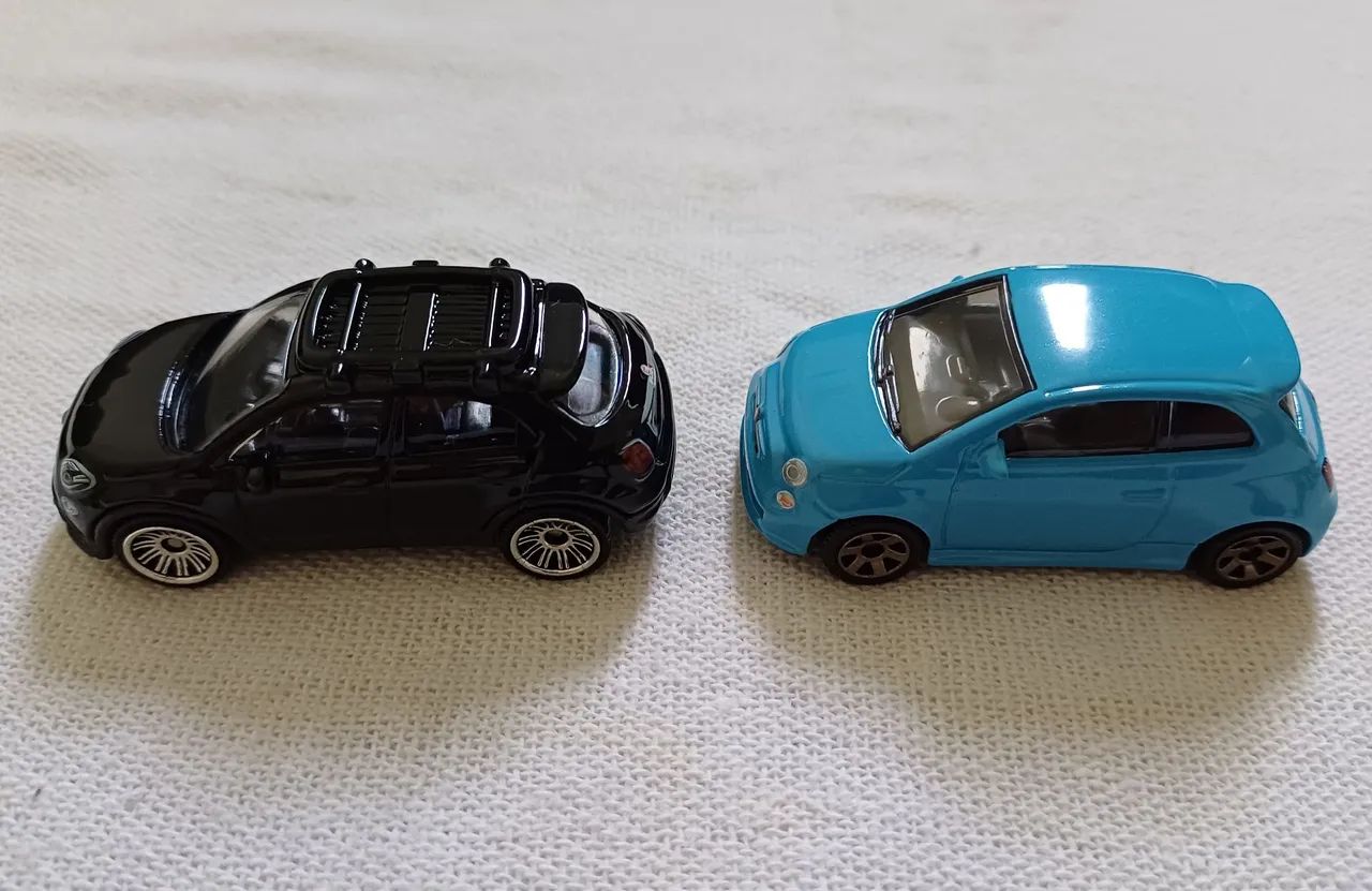 Fiat 500 lote com 2 miniaturas esc 1:64 Matchbox  - Foto 5