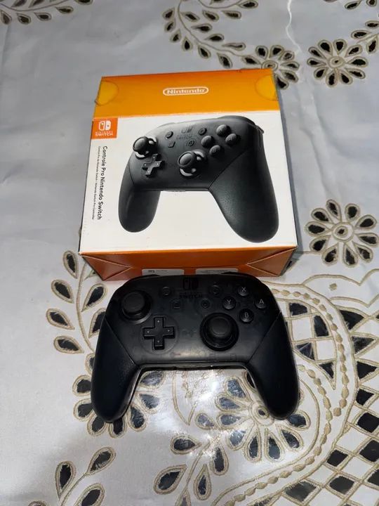 Controle Pro Nintendo Switch - Novo