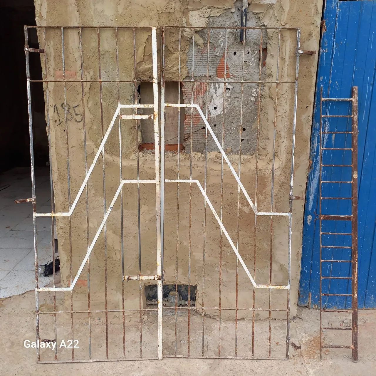 Grade de proteção para portão 