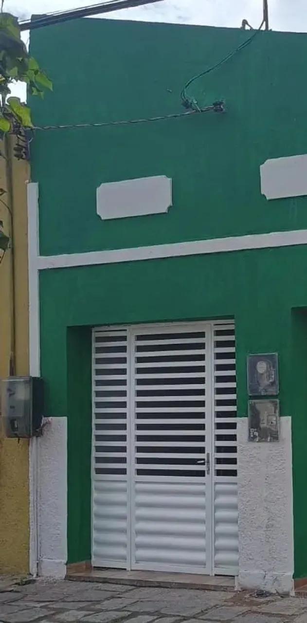 Imóvel para aluguel possui 70 metros quadrados com 2 quartos em Centro - Solânea - PB