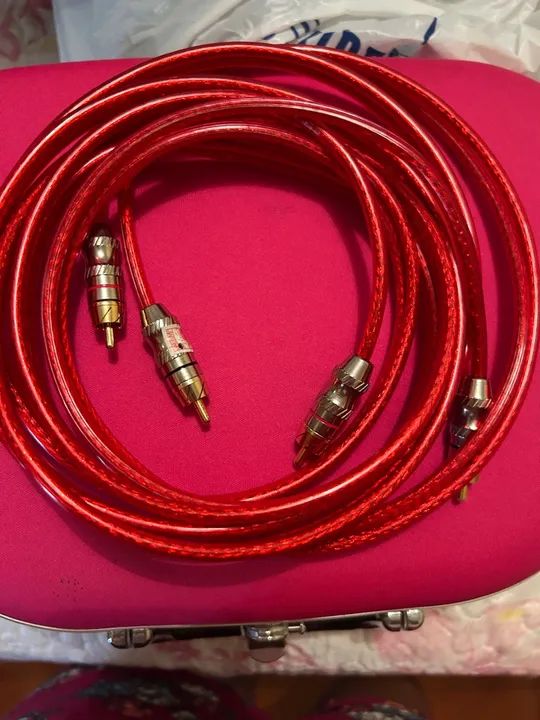 Cabos RCA e Macho e Fêmea 