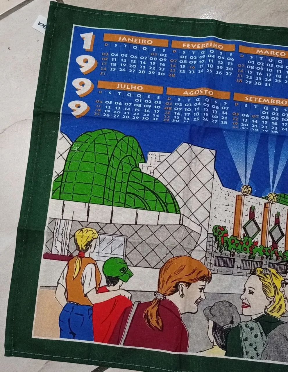Pano de prato em formato de calendário antigo e novo de 1999 em algodão marca Teka