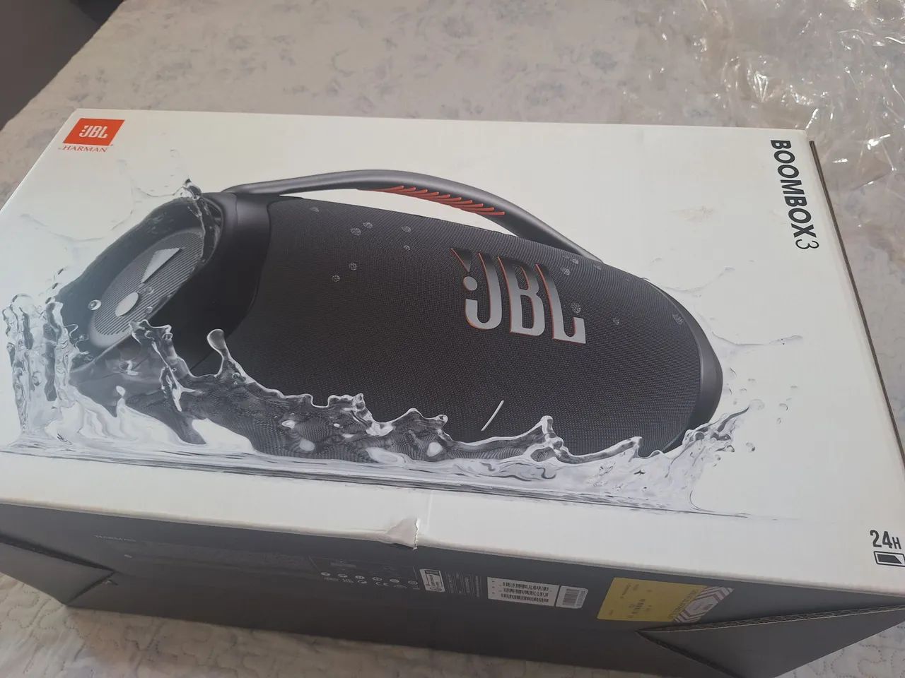 Caixa de som jbl .tem nota fiscal 