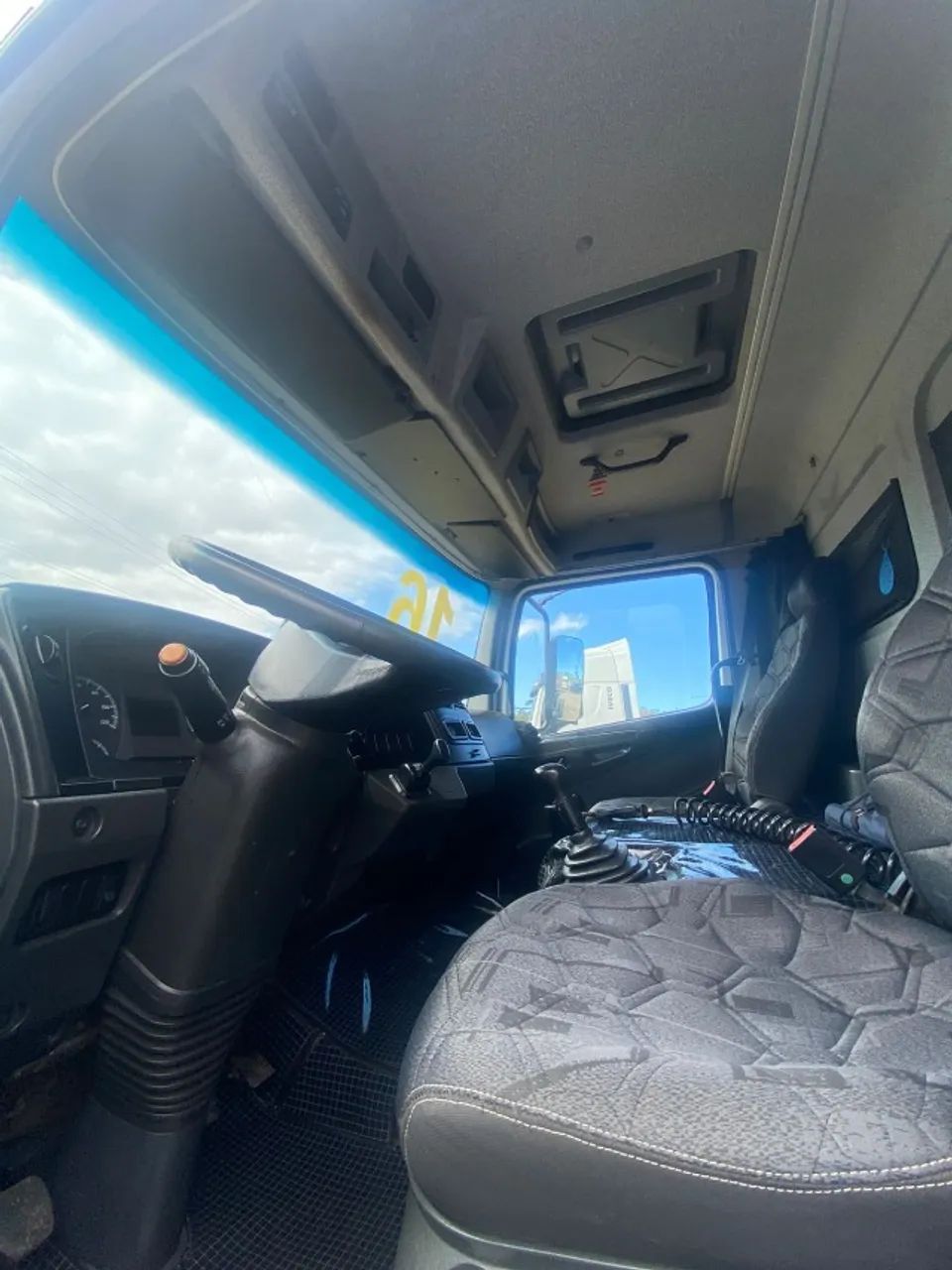 M Benz Atego 1719 - Ano 2016 No Chassi - Foto 3