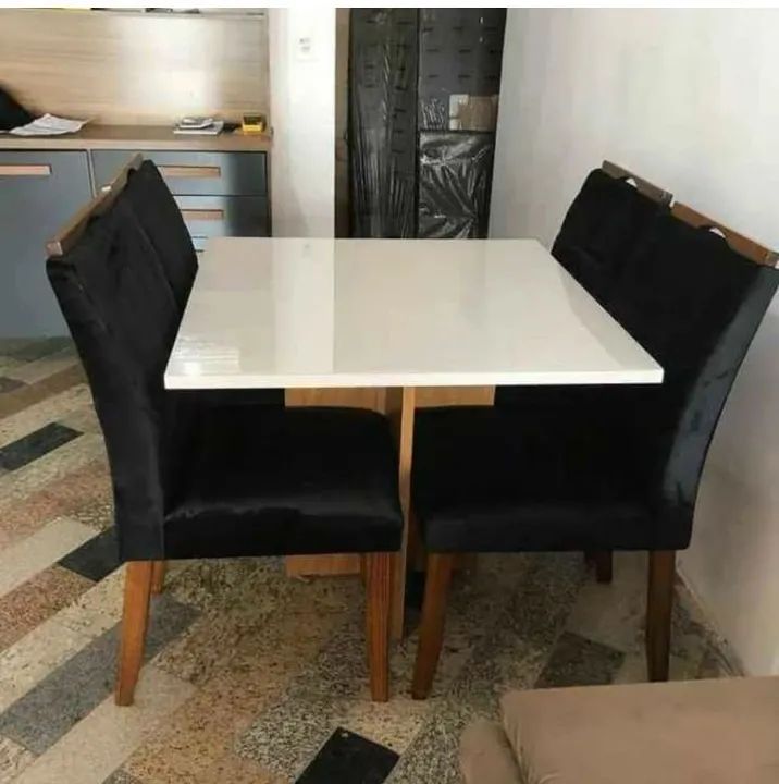 Conjunto de mesa e cadeiras para jantar - Foto 4