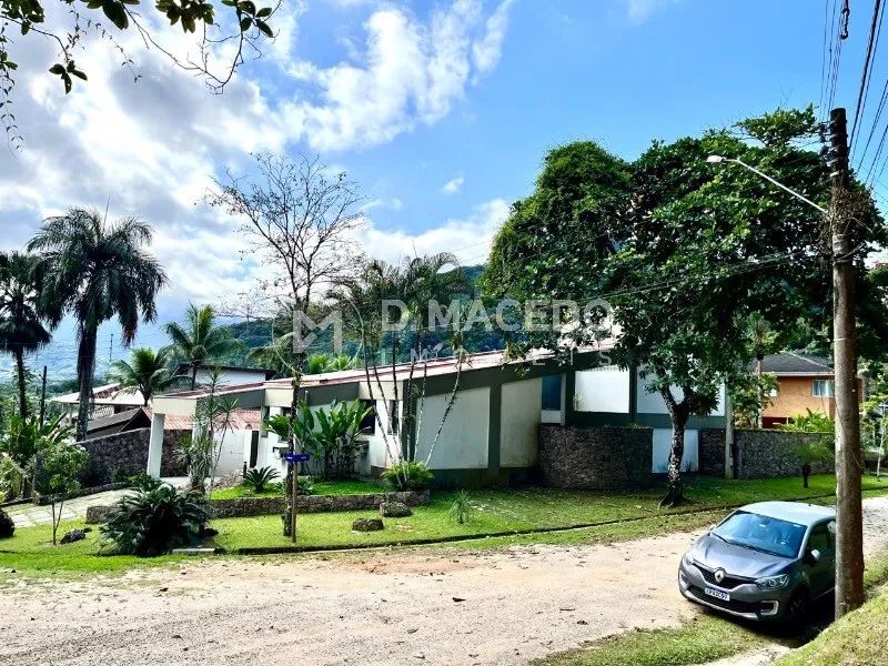 Impecável mansão à venda em Ubatuba-SP, Lagoinha: 7 quartos, 7 suítes, 3 salas, 7 banheiro