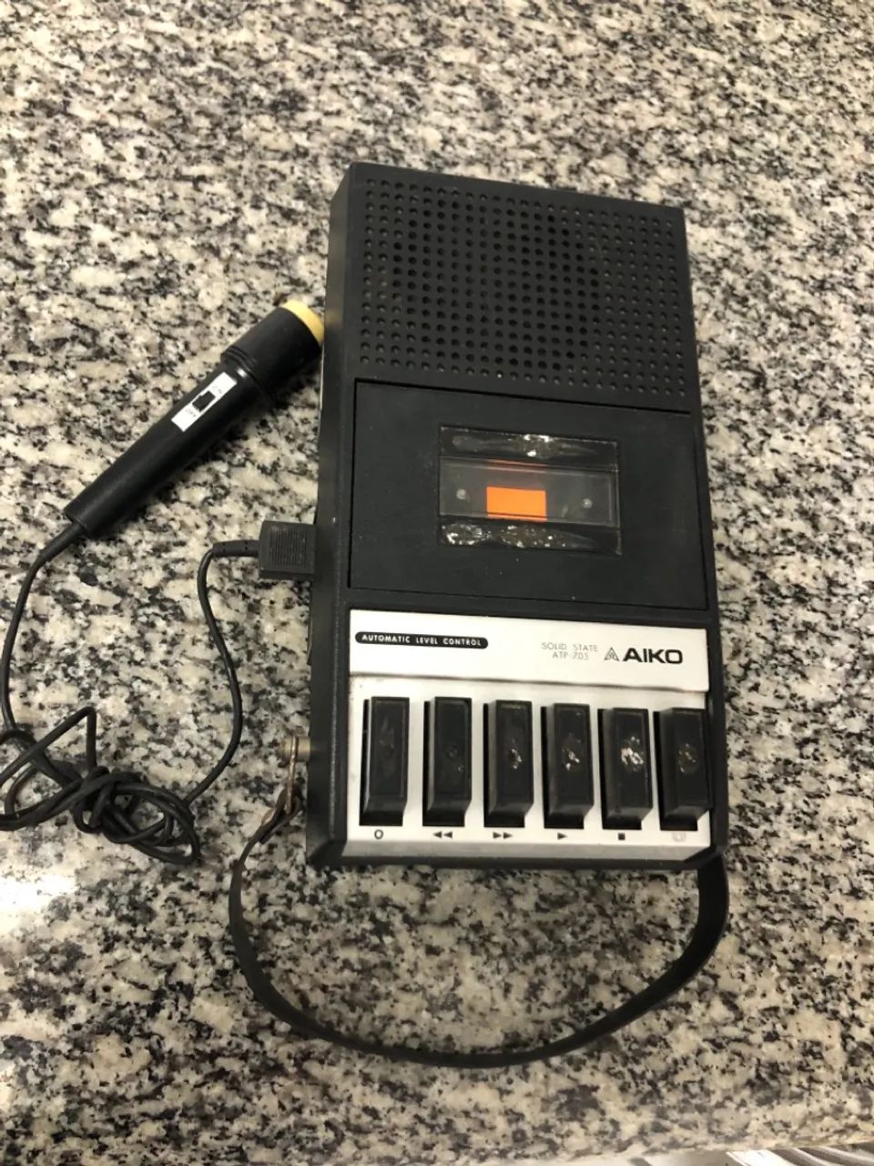 Gravador Cassete Aiko com Microfone Leia a descrição 