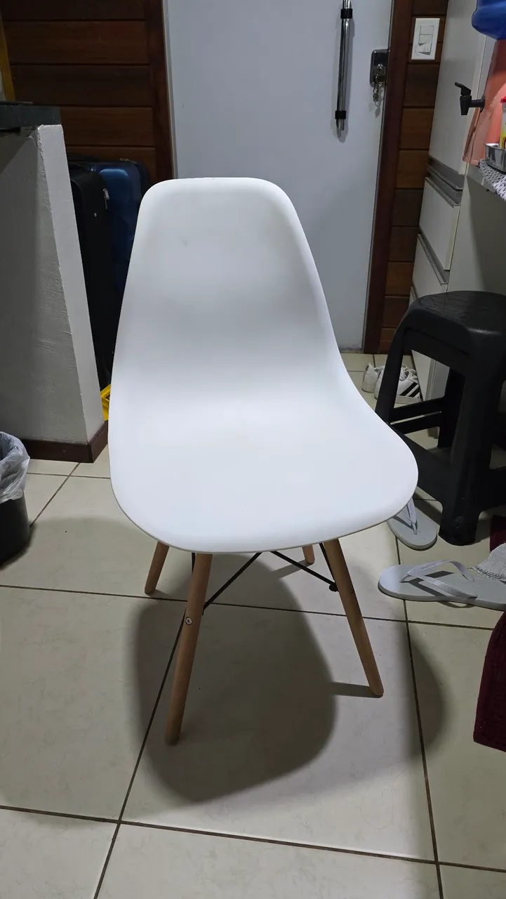 Cadeira de Escritório Moderna - Branca