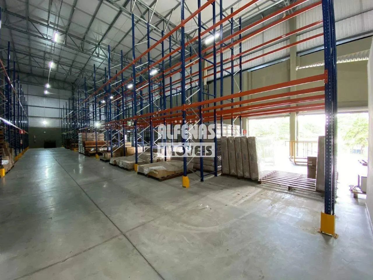 Galpão para aluguel no Bairro Chácaras Cotia