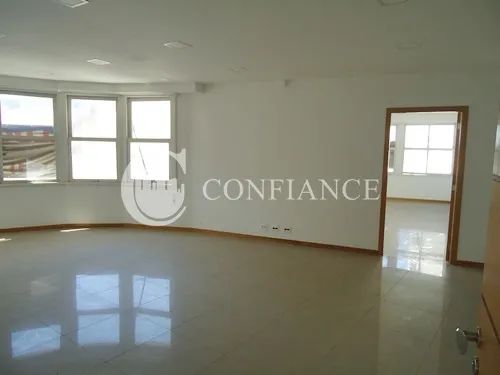 Sala Comercial com 300m² e 6 ambientes no Centro