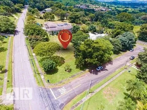 Lote à venda localiza no Residencial Aldeia do Vale