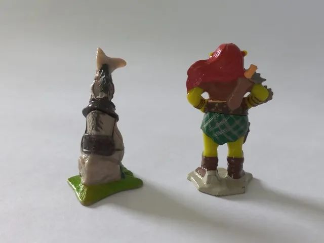 Boneco Kinder Ovo Filme Shrek - Fiona e burro - Foto 3