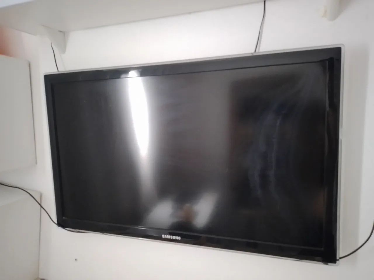 Tv Samsung LCD para venda de peças e carcaça 32 polegadas 