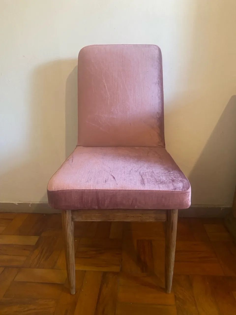 Cadeira Vintage em Veludo Rosa - Foto 3