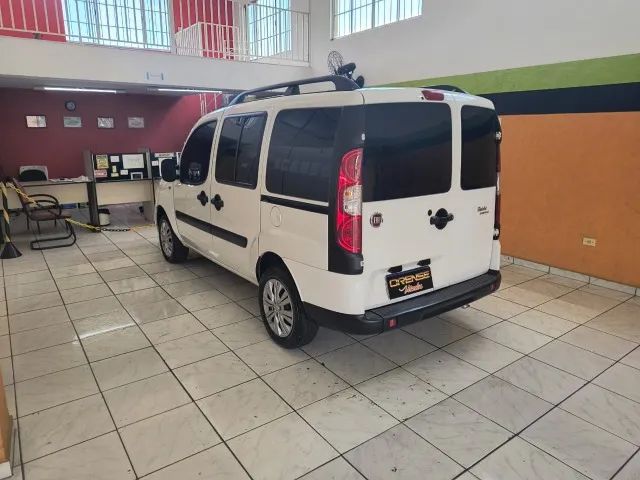 DOBLO 7 LUGARES IMPECÁVEL (LEILÃO) - Foto 4