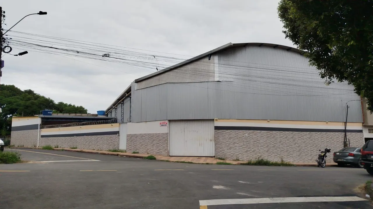 Alugo, vendo ou troco Galpão em Nova Bethânia- Viana