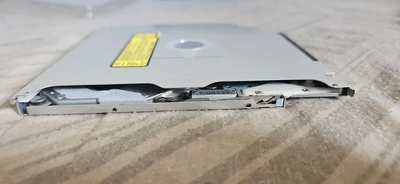 Leitor de DVD/CD UJ8A8 para MacBook - Foto 3