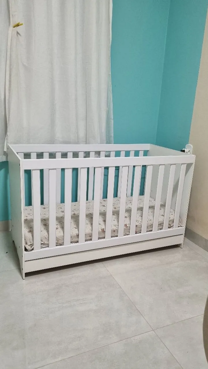 Berço que vira cama
