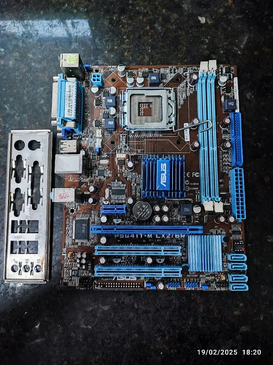 Placa-Mãe ASUS P5G41T-M LX2/B