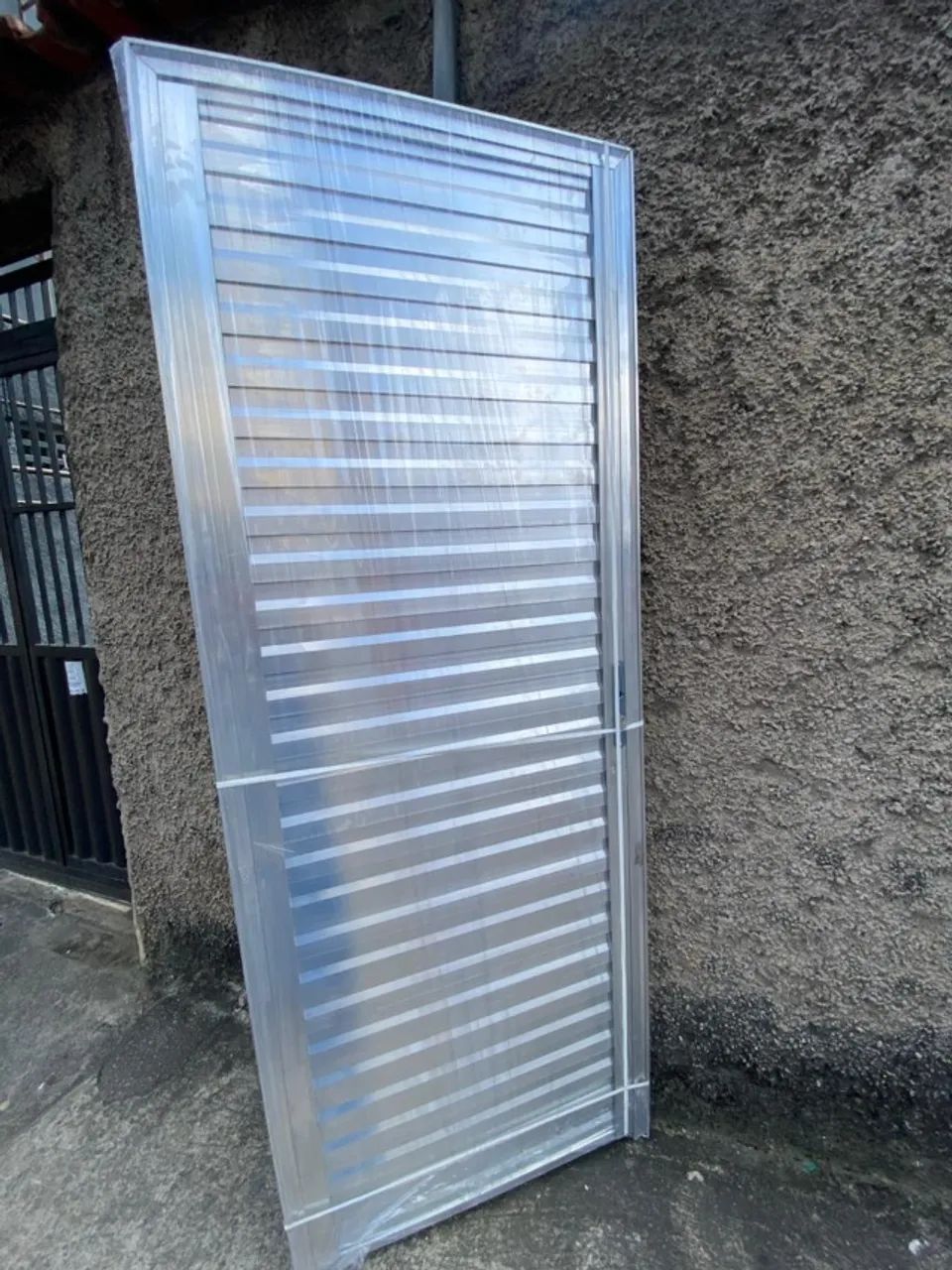 PROMOÇÃO DESTRUIDORA - PORTA ALÚMINIO DIRETO DA FÁBRICA 2.10X60/ 2.10X70/ 2.10X80 - Foto 3