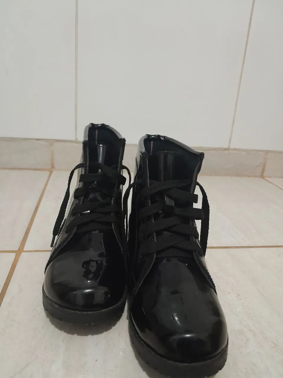 Bota Coturno Feminina Preta - Foto 2
