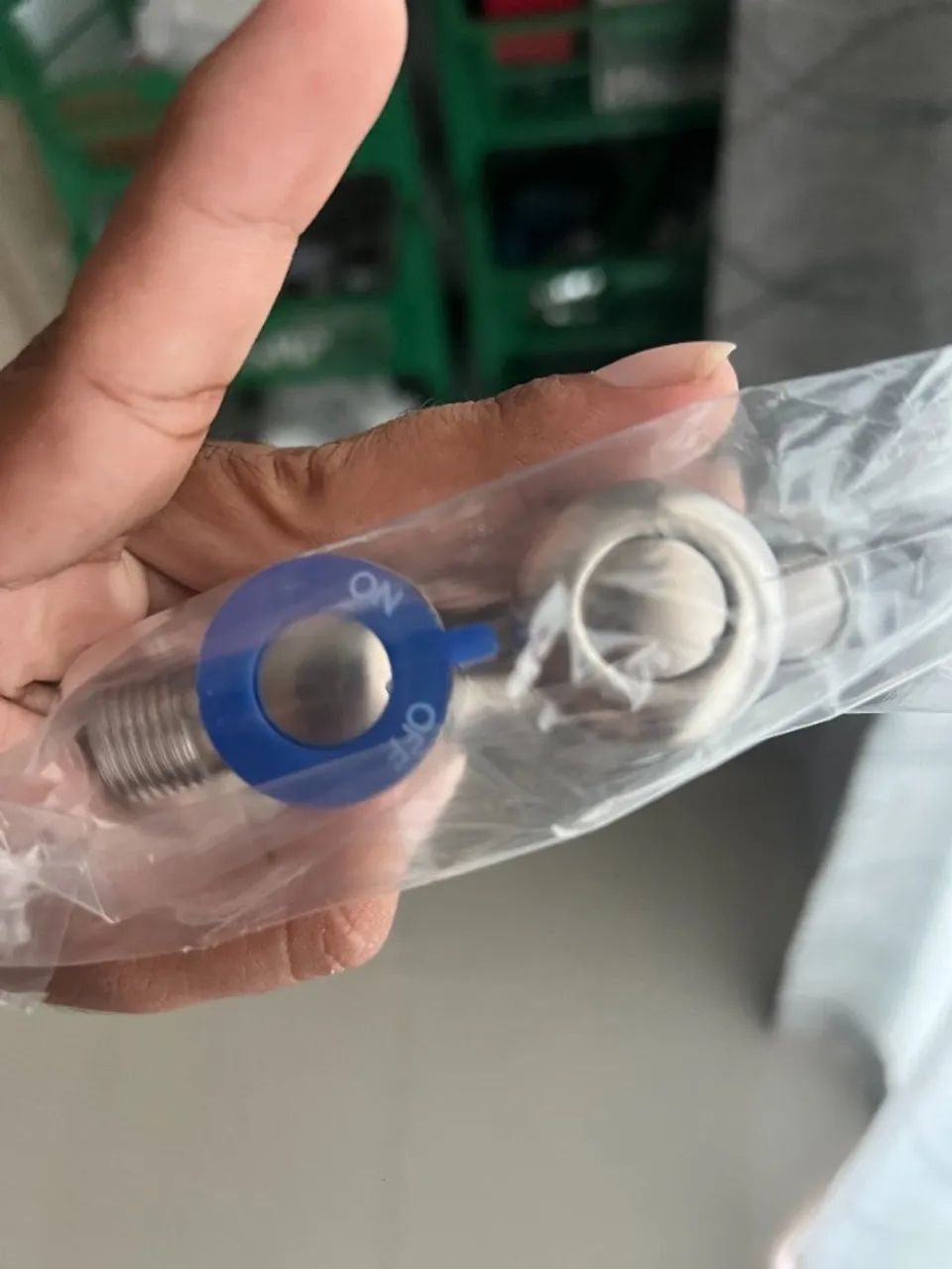 Torneira de Lavatório Saída Dupla - Inox Anti-Gotejamento - Foto 2
