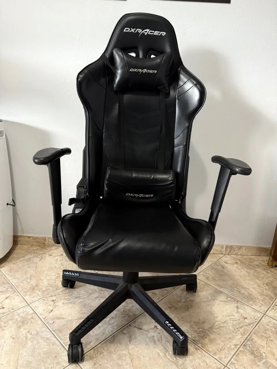 Cadeira Gamer DXRacer NEX Max - PC188?N - Preta (Usada)