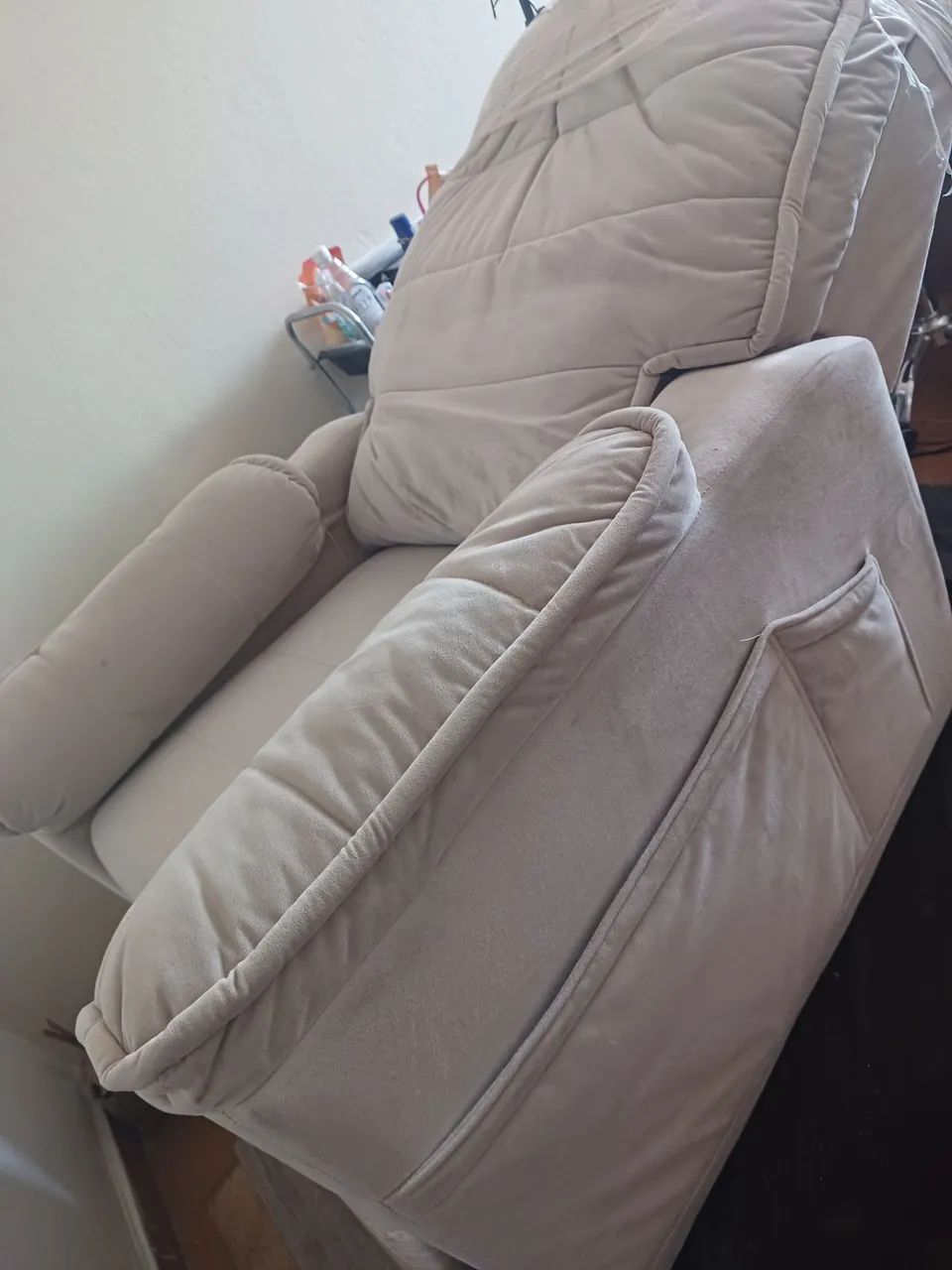 Poltrona confortável e elegante  