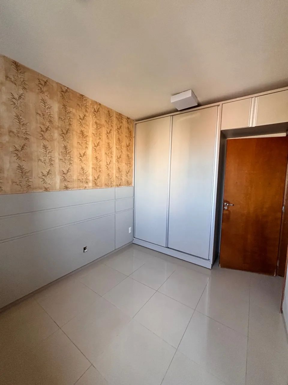 Alugo belíssimo apartamento com 3 quartos na melhor localização de Palmas - Foto 3