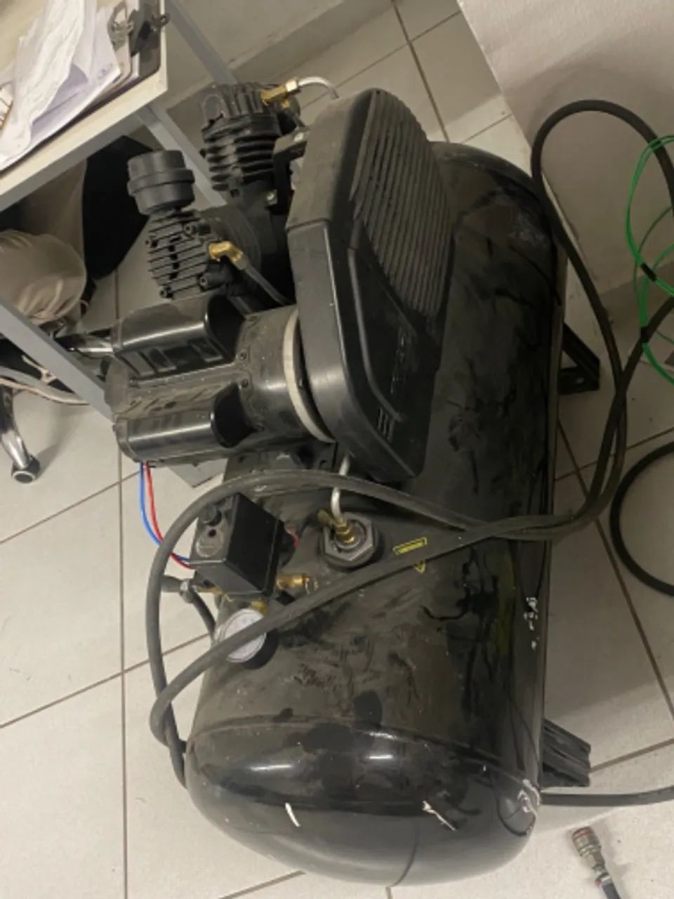 Compressor De Ar 2hp 10 Pés 110 Litros Pro Csv 10/110 Schulz Cor Preto 220V - Foto 4