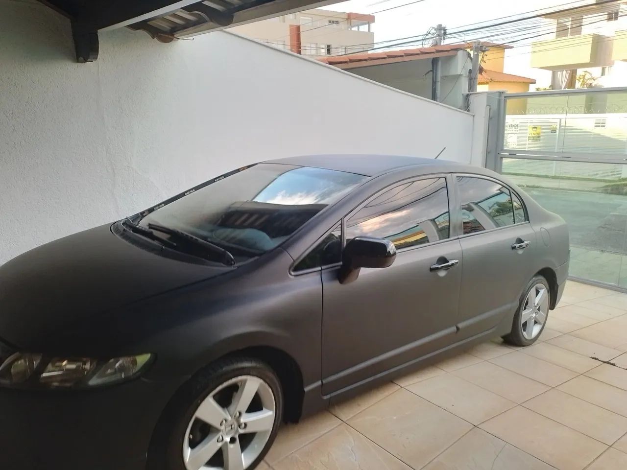 Envelopamento profissional de carros  - Foto 2