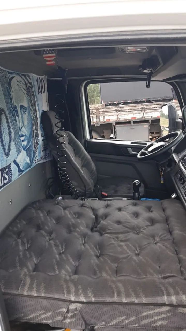 Caminhão refrigerado ano 2022 - Foto 9