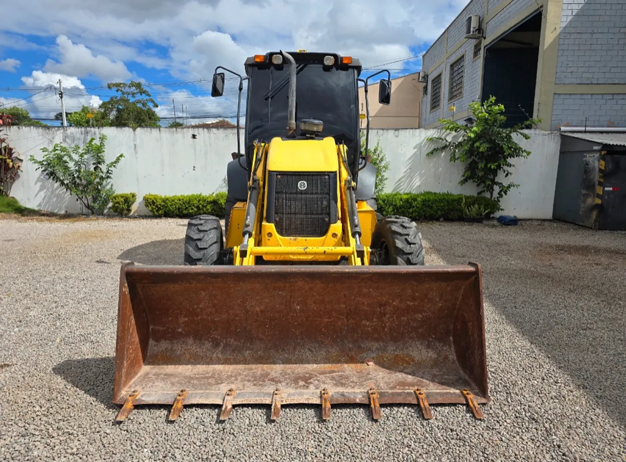 Retroescavadeira JCB 4CX