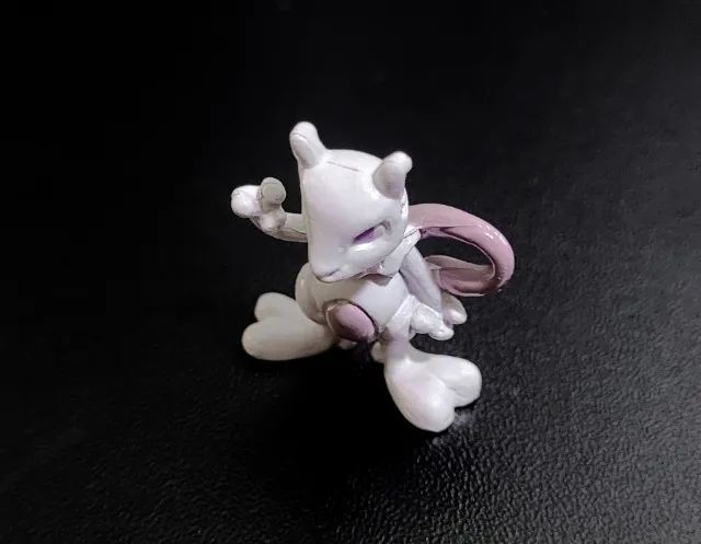 Miniatura Mewtwo (3 centímetros) Pokémon World - Foto 4