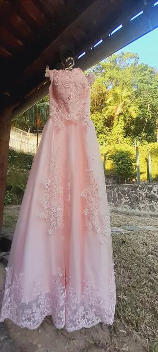 Vestido de festa rosa com renda - Foto 2