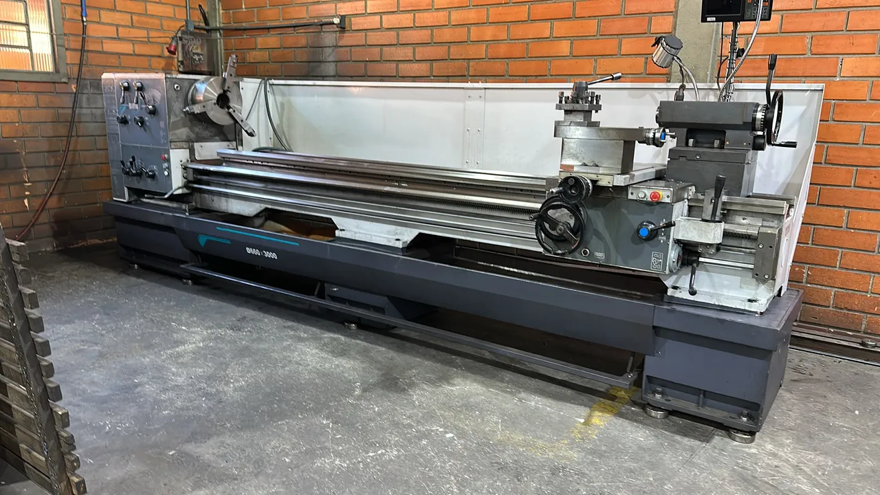 Torno 660x3200