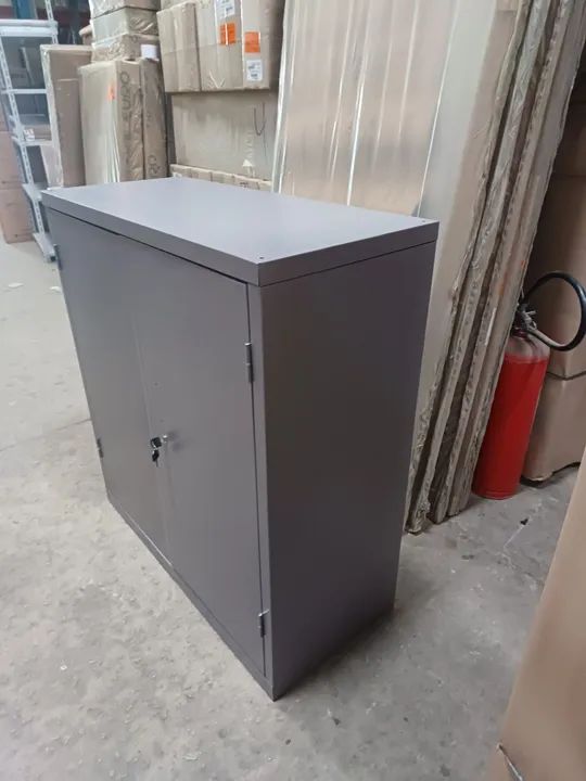 Armário de aço com 2 portas de abrir com chaves.( só novos ) - Foto 3