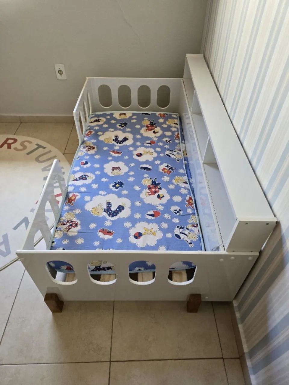 Cama Infantil Montessoriana Branca (Usada) - Com Nicho LED - Perfeita para Crescer! - Foto 2