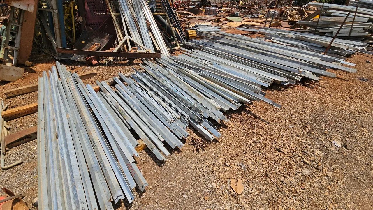 Ômegas para barracão  - Foto 2