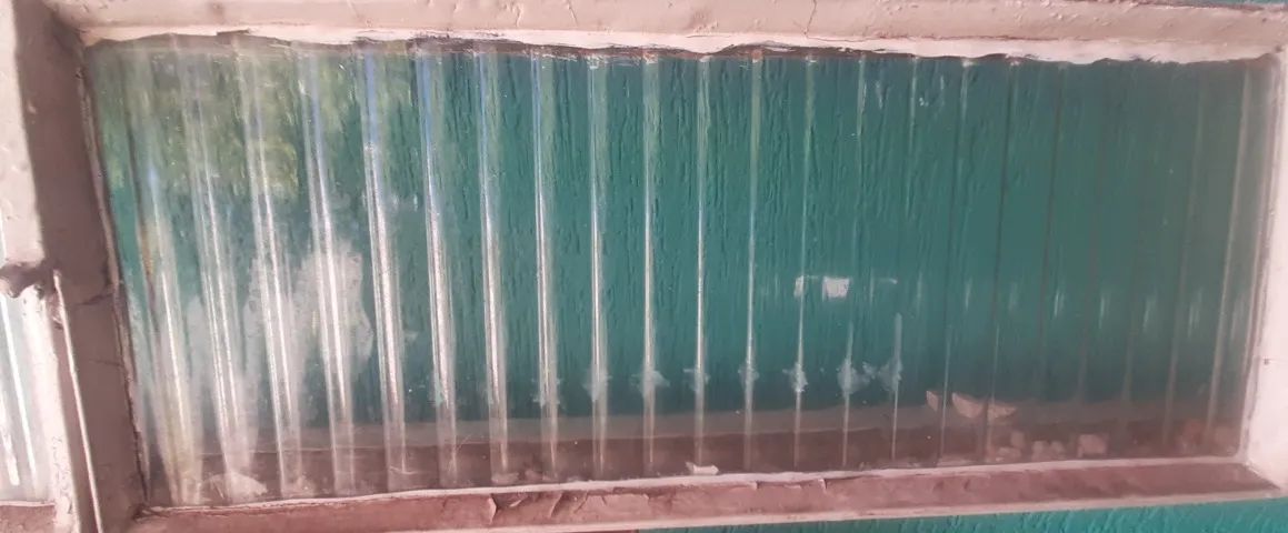 Vendo Vitrô de correr com Vidros 1,20m x 2,0m usado - Foto 3