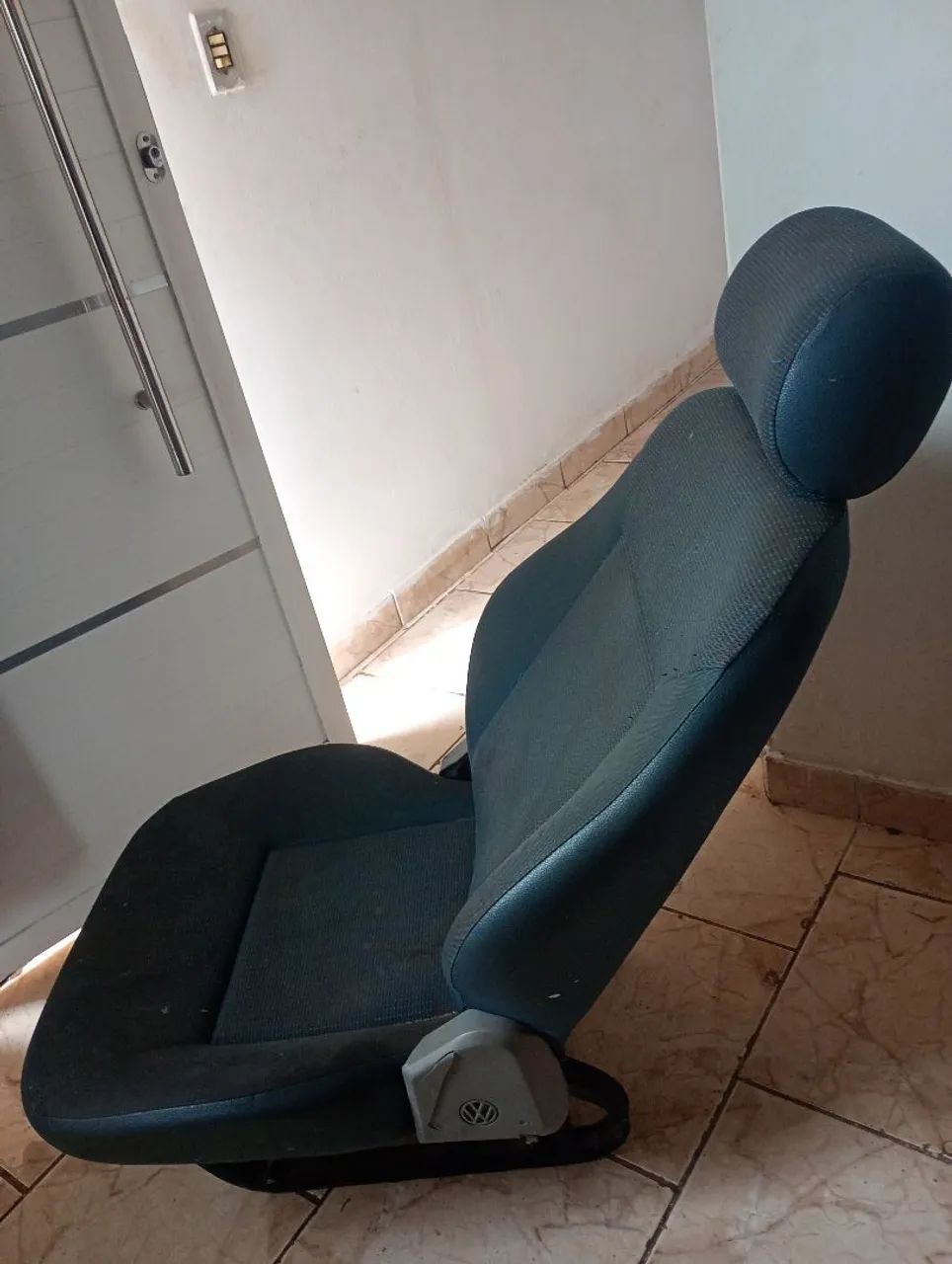 Banco do motorista  constellation  - Foto 3