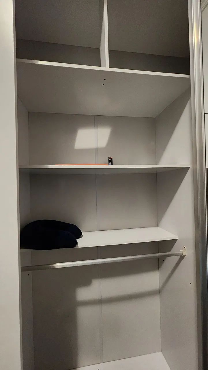 Guarda-Roupa de Casal Branco com Espelho - Foto 3